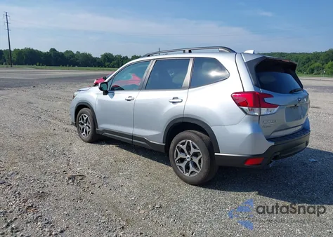 2020 Subaru Forester Premium z USA, uszkodzony, nr VIN JF2SKAJC1LH513640